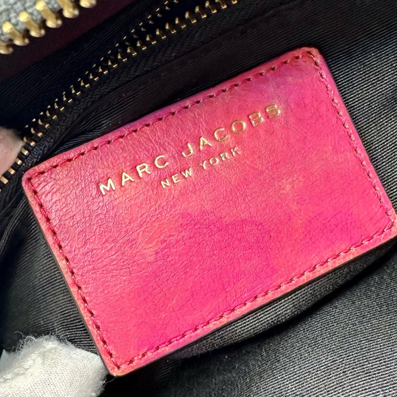 EUC Marc Jacobs Diva Pink Distressed Leather The Box 23 Crossbody Bag - Picture 16 of 17